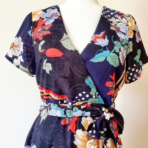 Aleta Navy Blue Print Short Sleeve Surplice Maxi Dress - Picture 5 of 13